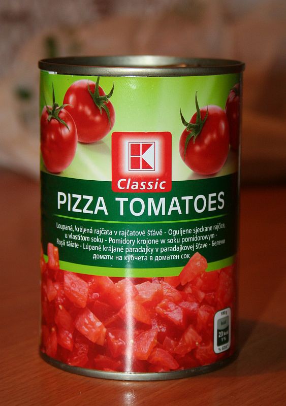 ile ma kalorii Pomidory krojone w soku pomidorowym